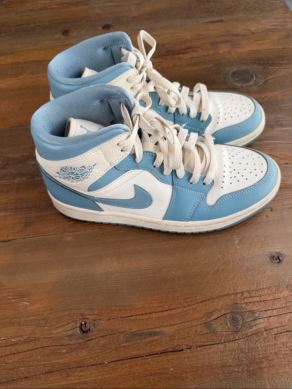Authentic Jordans - Picture 2 of 8